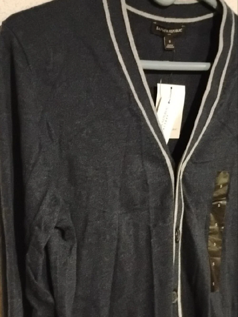 Men's Banana Republic Navy V-Neck Cardigan with Contrast Trim Size Small